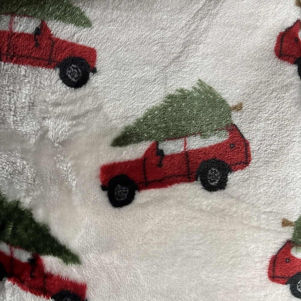 NWOT Berkshire Blanket VelvetSoft Plush Holiday Throw – Red Truck & Tree